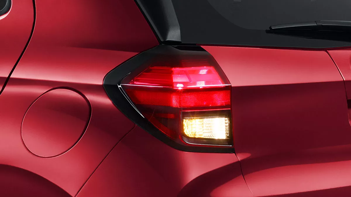 Rear Combination Lamp with Inner Lens & Extension